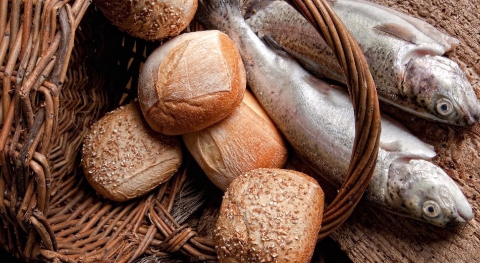 Feeding the multitude (Matthew&nbsp;14:13-21)